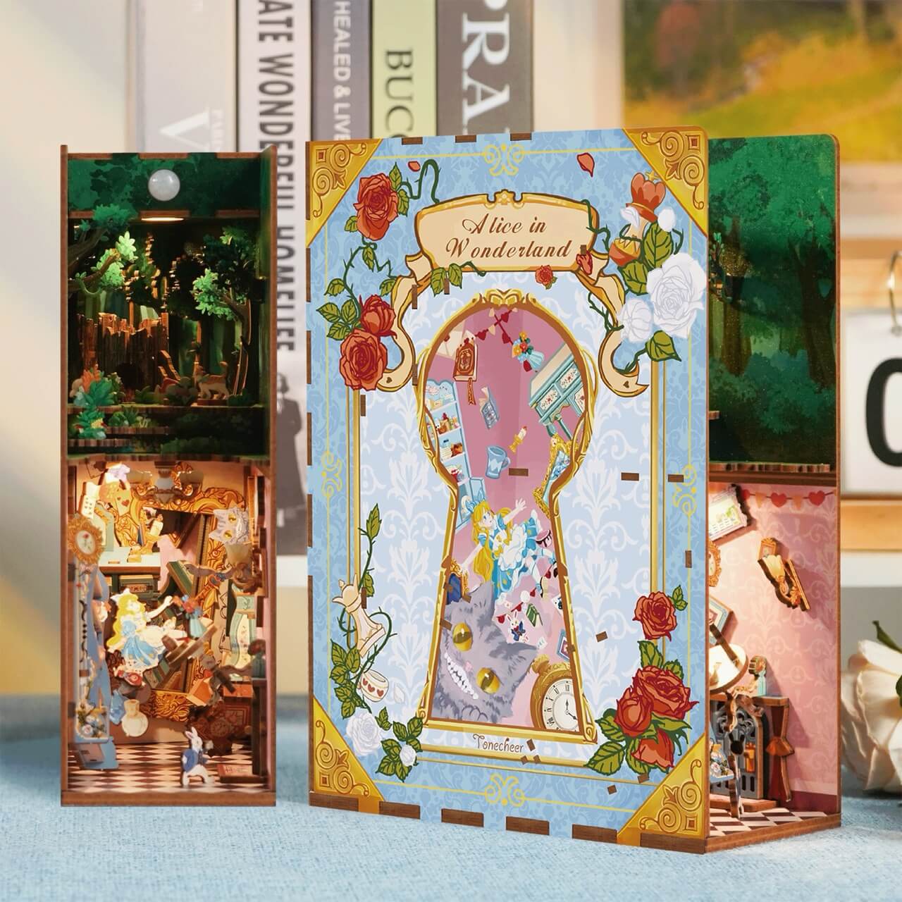 Alice in Wonderland Book Nook Tonecheer