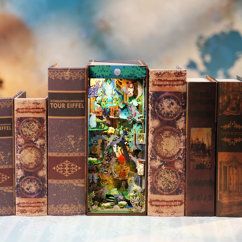 A Midsummer Night’s Dream Large Book Nook Tonecheer