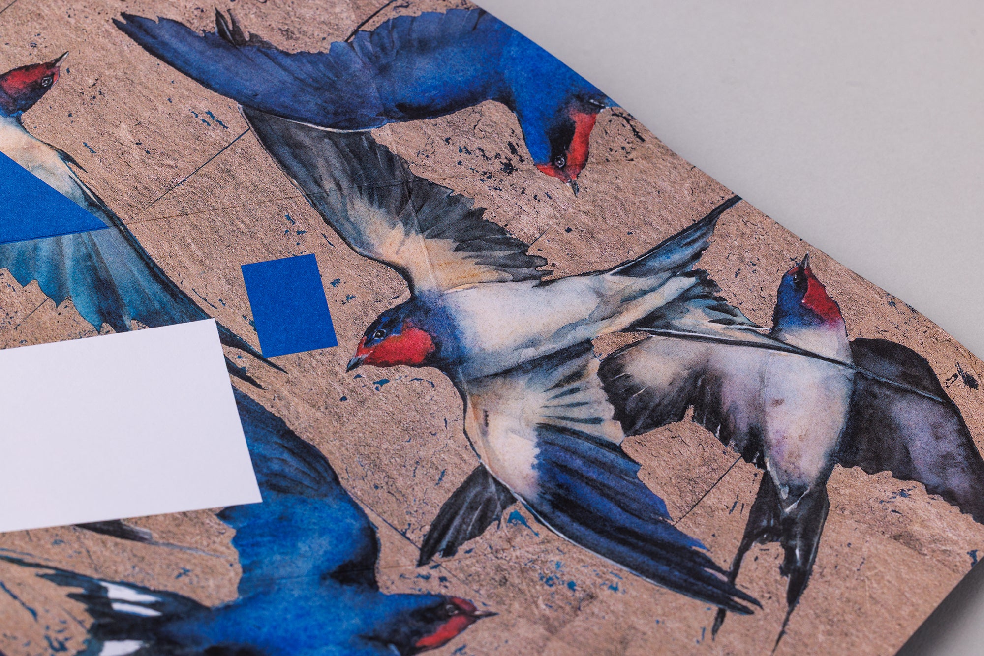 Golden Flight Pigeon Folded Letter Writing Set
